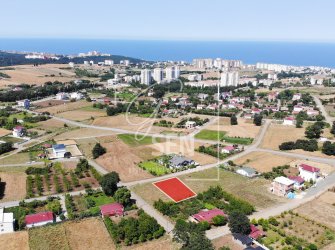  B.OYUMCADA KONUMU GÜZEL 670 M2 SATILIK ARSA