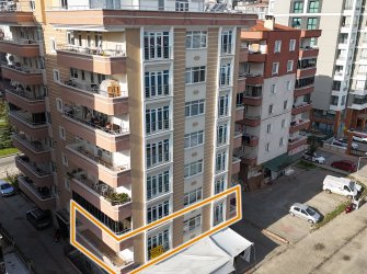 TRAMVAYA CEPHE BİNA GENİŞ 3+1 KİRALIK DAİRE