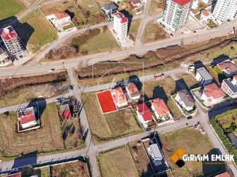 TV İSTASYON YOLUNDA DOKTORLAR SİTESİ BÖLGESİ ARSA