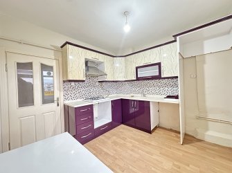    ÖMÜREVLERİ TRAMVAYDA 3+1 YALITIMLI KİRALIK DAİRE