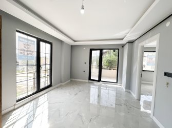 DENİZ MANZARALI BULVARA CEPHE KİRALIK DAİRE