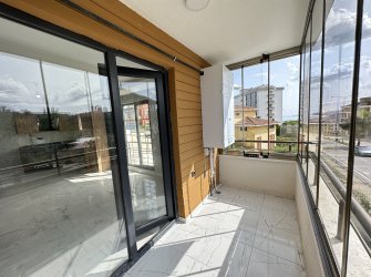 DENİZ MANZARALI BULVARA CEPHE KİRALIK DAİRE