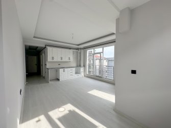 %80 İNE KREDİLİ ARA KAT SIFIR BALKONLU 1+1 DAİRE